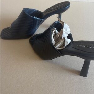 ANTONIO MELANI Black Quilted Mules